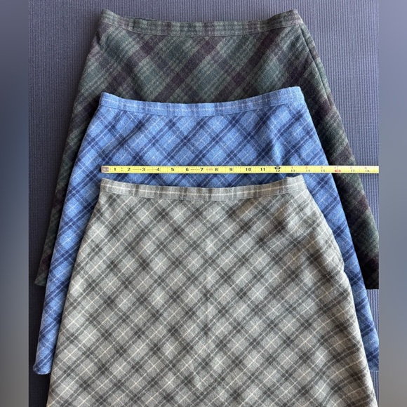 Abercrombie & Fitch A-line skirts, set of three, size 4 - Picture 4 of 13